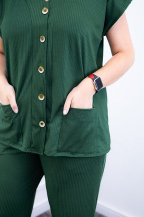 Conjunto Itália - Em Malha Canelada com Colete de Botões e Calça Pantalona