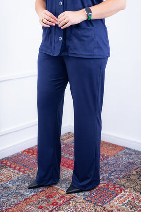 Conjunto Itália - Em Malha Canelada com Colete de Botões e Calça Pantalona