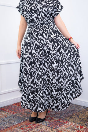 Conjunto Rio – Saia Longa e Blusa com Decote V em Crepe com Caimento Fluido