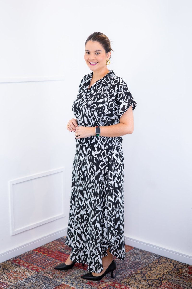 Conjunto Rio – Saia Longa e Blusa com Decote V em Crepe com Caimento Fluido