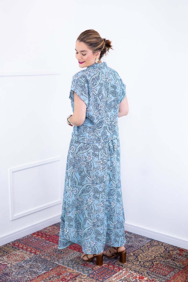 Conjunto Rio – Saia Longa e Blusa com Decote V em Crepe com Caimento Fluido