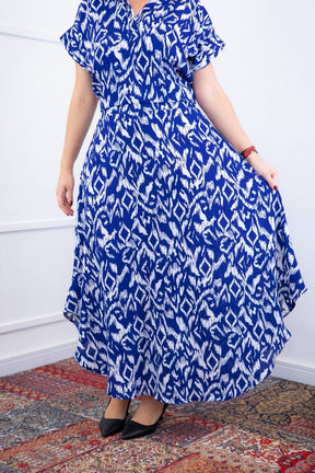 Conjunto Rio – Saia Longa e Blusa com Decote V em Crepe com Caimento Fluido