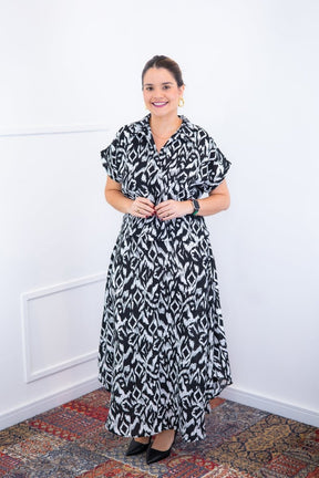 Conjunto Rio – Saia Longa e Blusa com Decote V em Crepe com Caimento Fluido