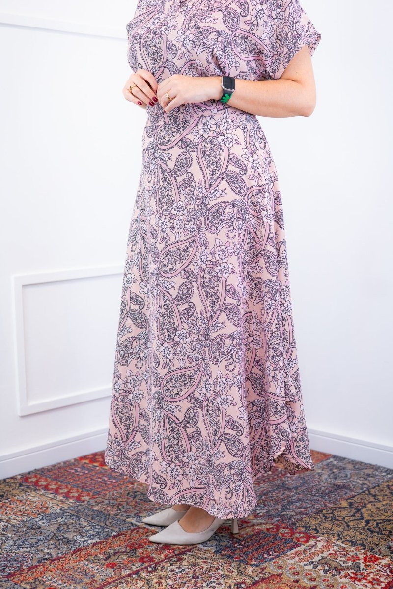 Conjunto Rio – Saia Longa e Blusa com Decote V em Crepe com Caimento Fluido