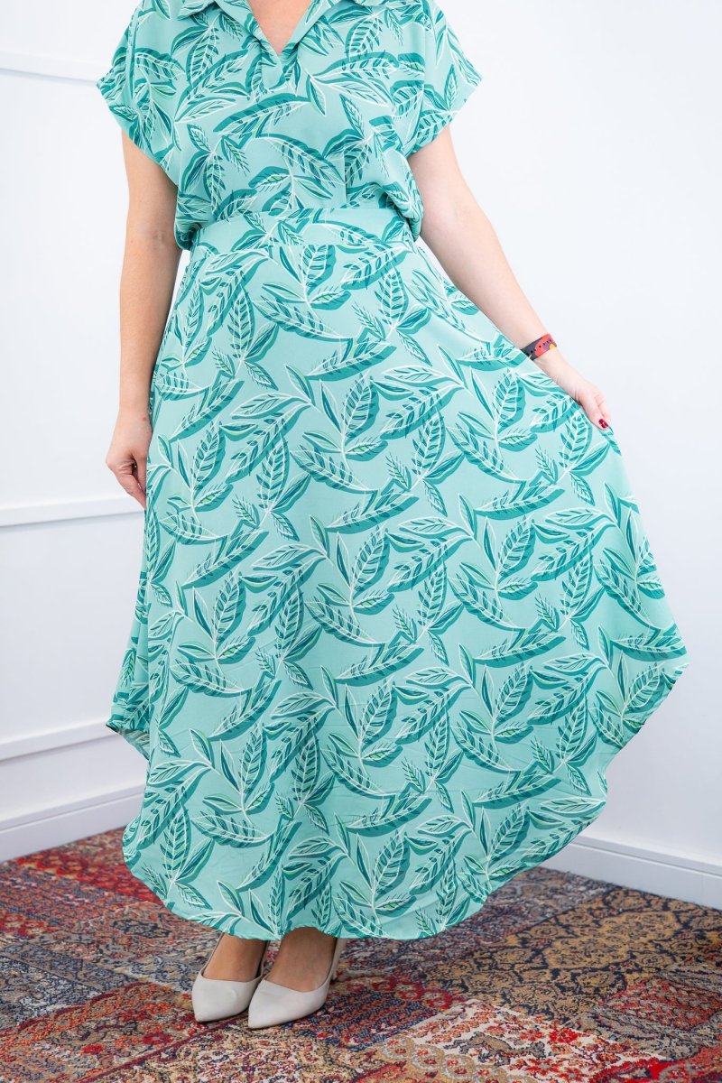 Conjunto Rio – Saia Longa e Blusa com Decote V em Crepe com Caimento Fluido