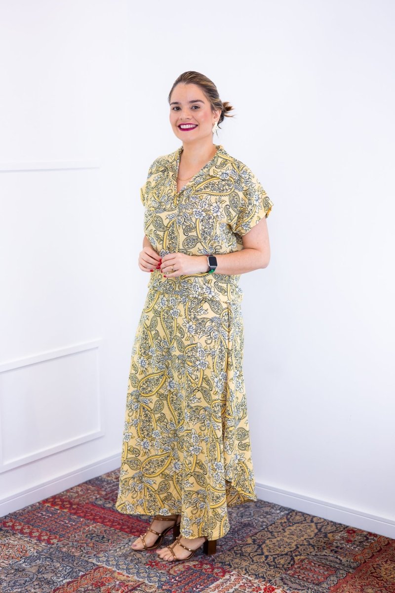 Conjunto Rio – Saia Longa e Blusa com Decote V em Crepe com Caimento Fluido