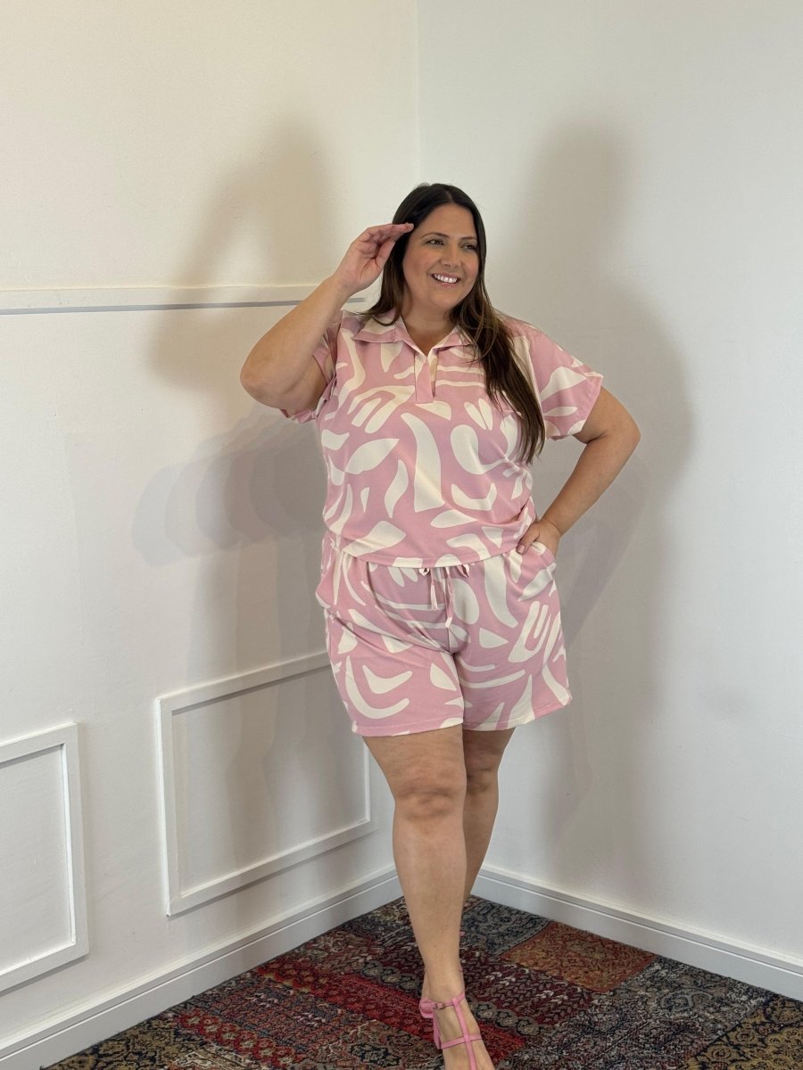 Conjunto Salvador – Bermuda e Blusa em Crepe com Estampa Geométrica