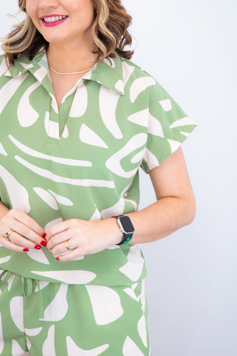 Conjunto Salvador – Bermuda e Blusa em Crepe com Estampa Geométrica