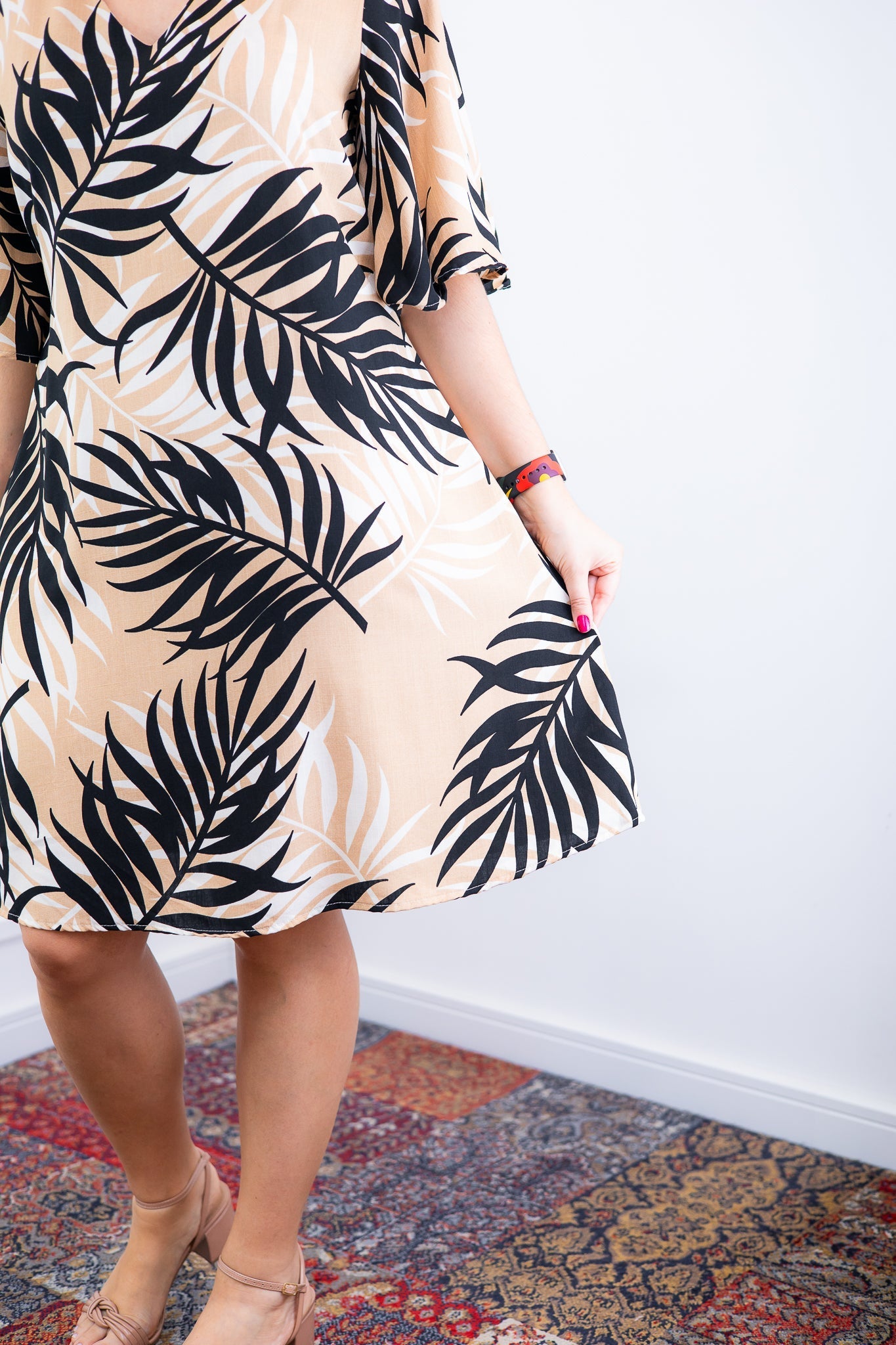 Vestido Sabrina - Decote V Manga Morcego em Viscolinho