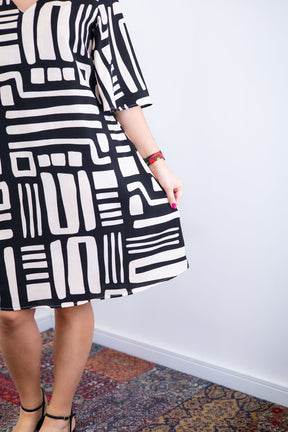 Vestido Sabrina - Decote V Manga Morcego em Viscolinho