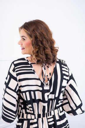 Vestido Sabrina - Decote V Manga Morcego em Viscolinho