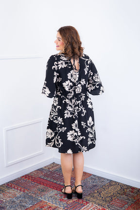 Vestido Sabrina - Decote V Manga Morcego em Viscolinho