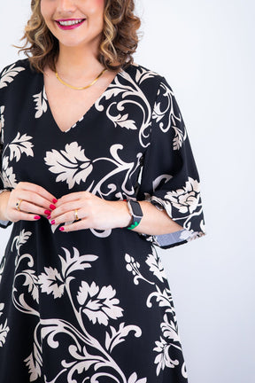 Vestido Sabrina - Decote V Manga Morcego em Viscolinho