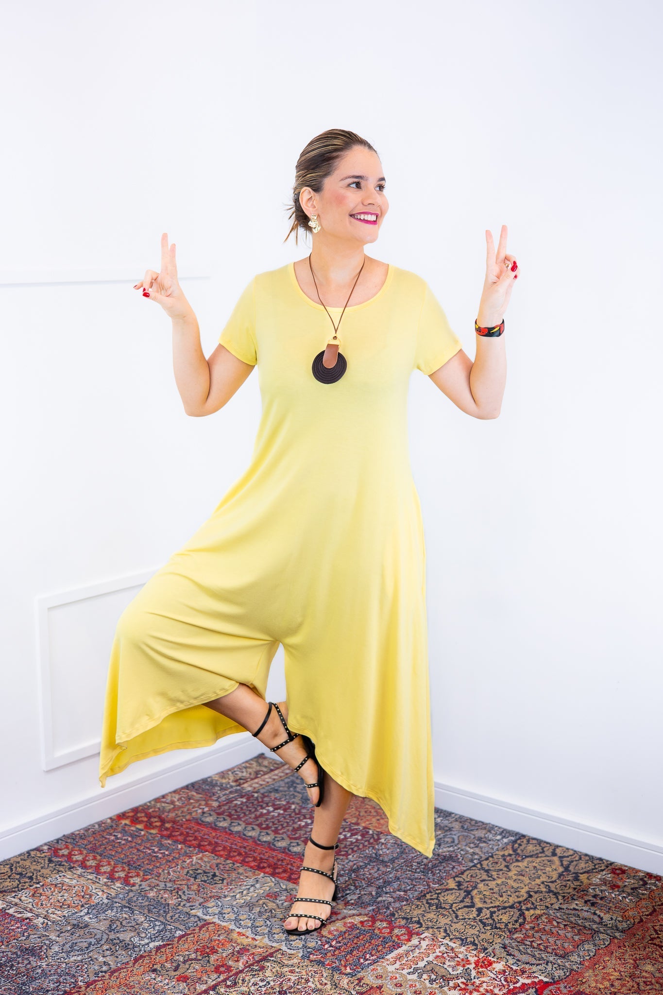 Macacão Origem - Gola Redonda com Barra Triangular em Viscolycra