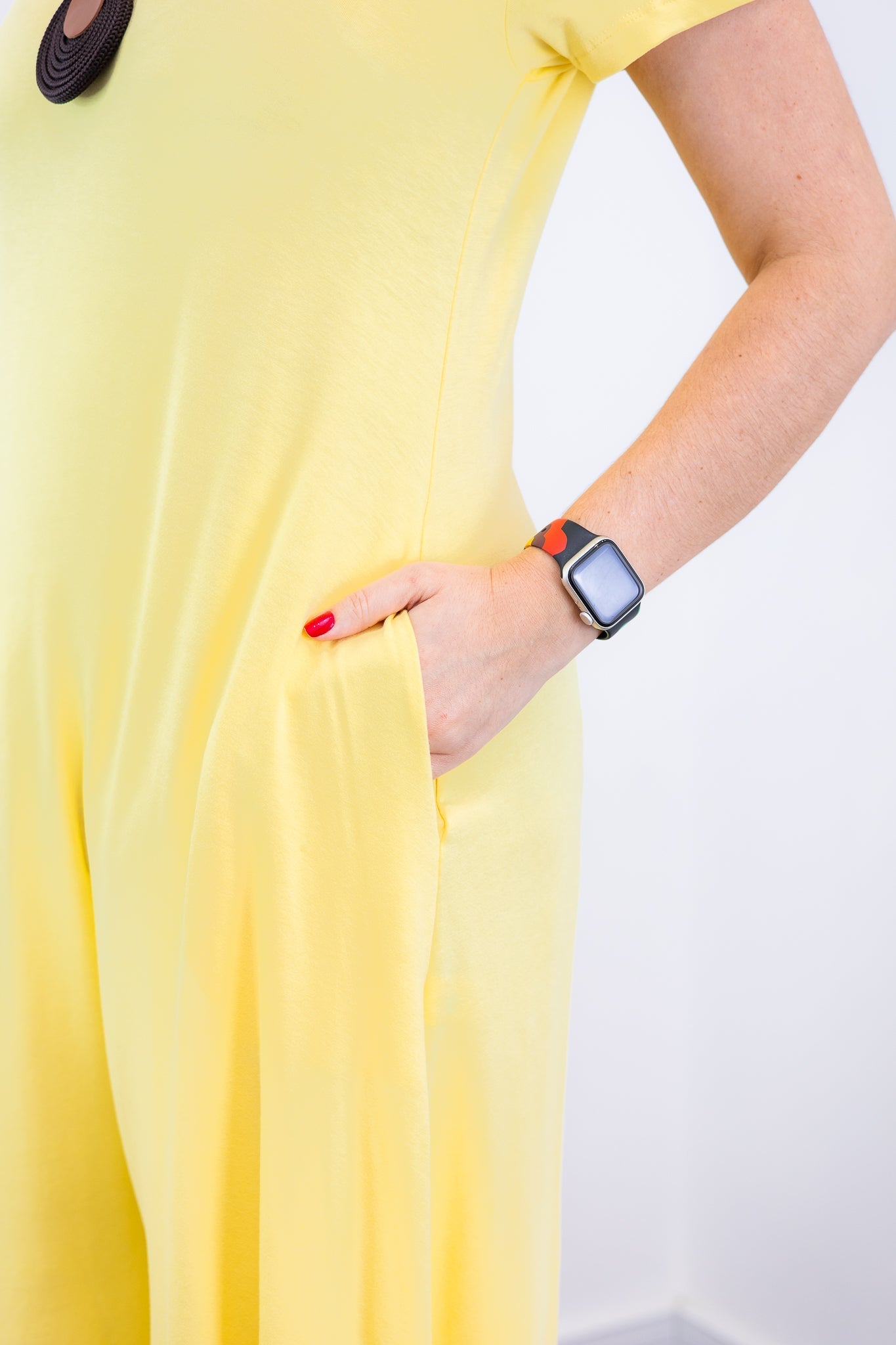 Macacão Origem - Gola Redonda com Barra Triangular em Viscolycra