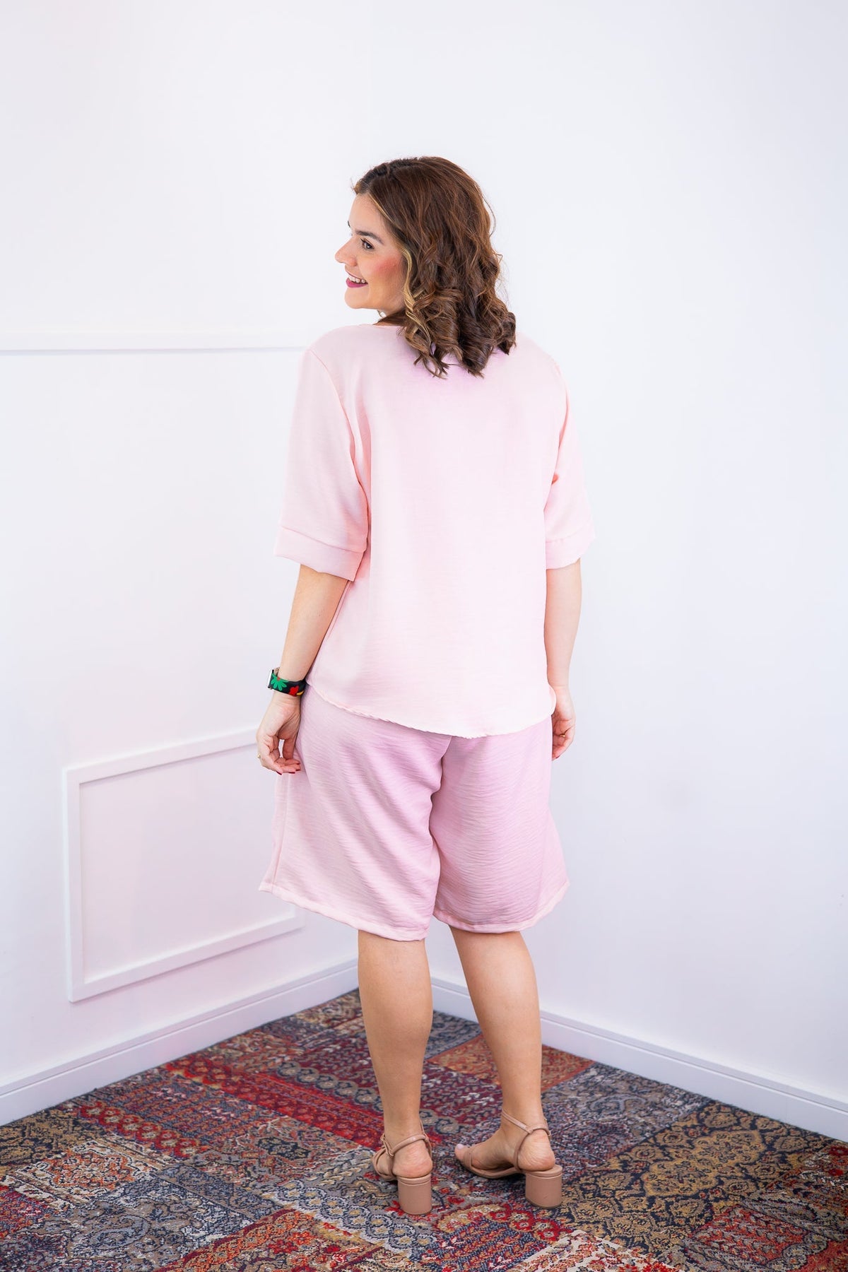 Conjunto Dulce –  Blusa Oversized e Bermuda com Bolsos em Linho Light