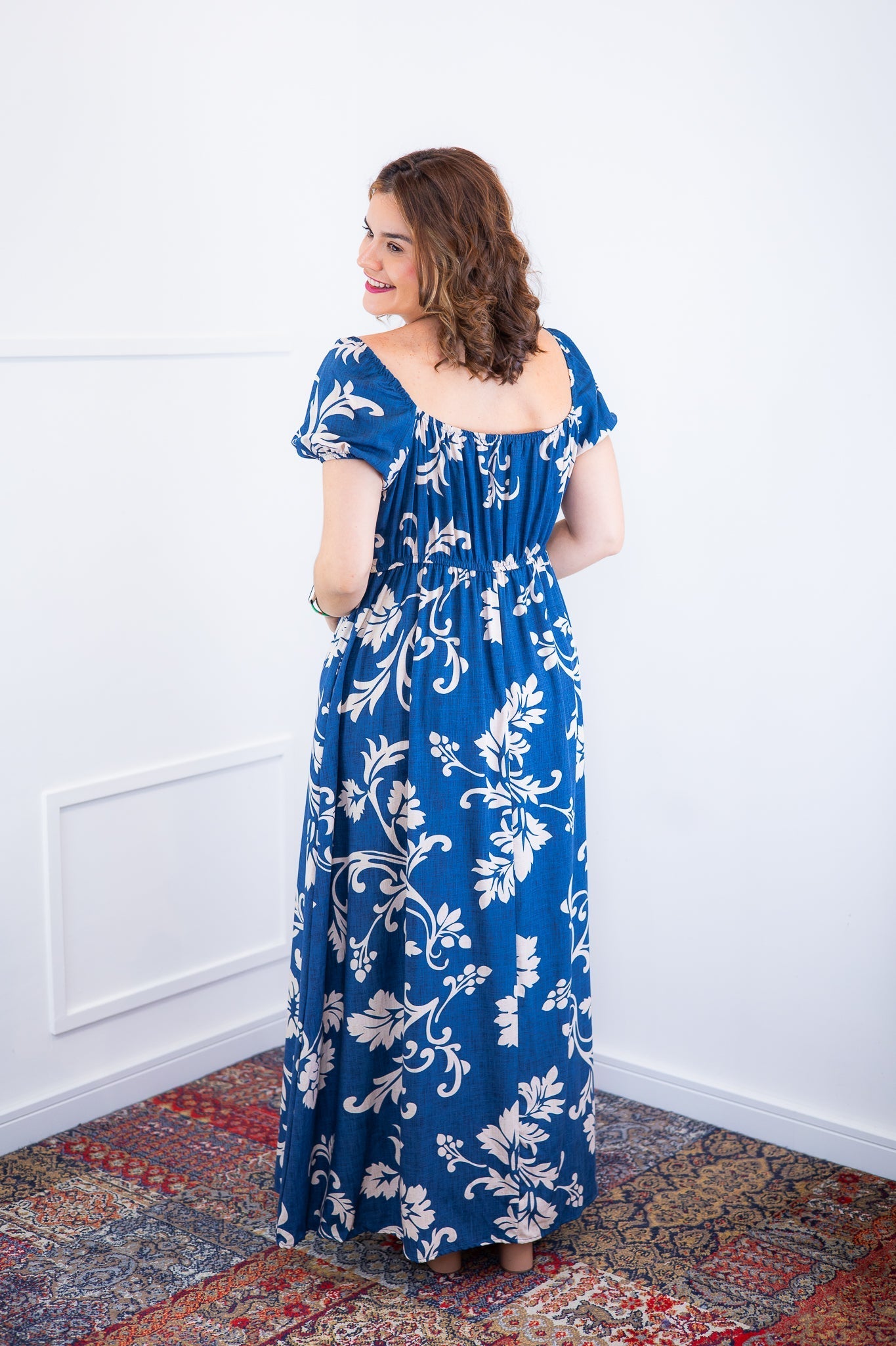 Vestido Longo Cecília – Manga Ciganinha em Viscolinho com Bolsos Laterais