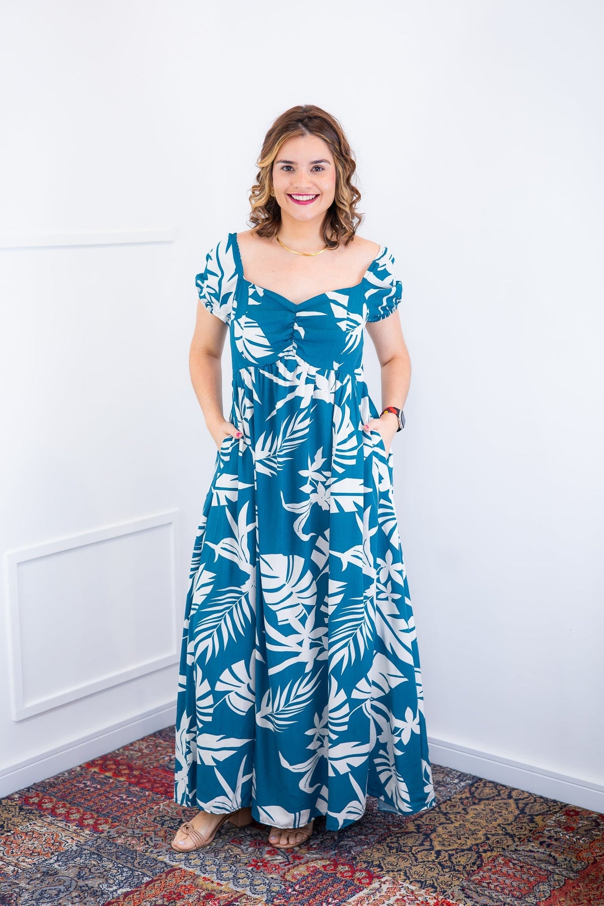 Vestido Longo Cecília – Manga Ciganinha em Viscolinho com Bolsos Laterais