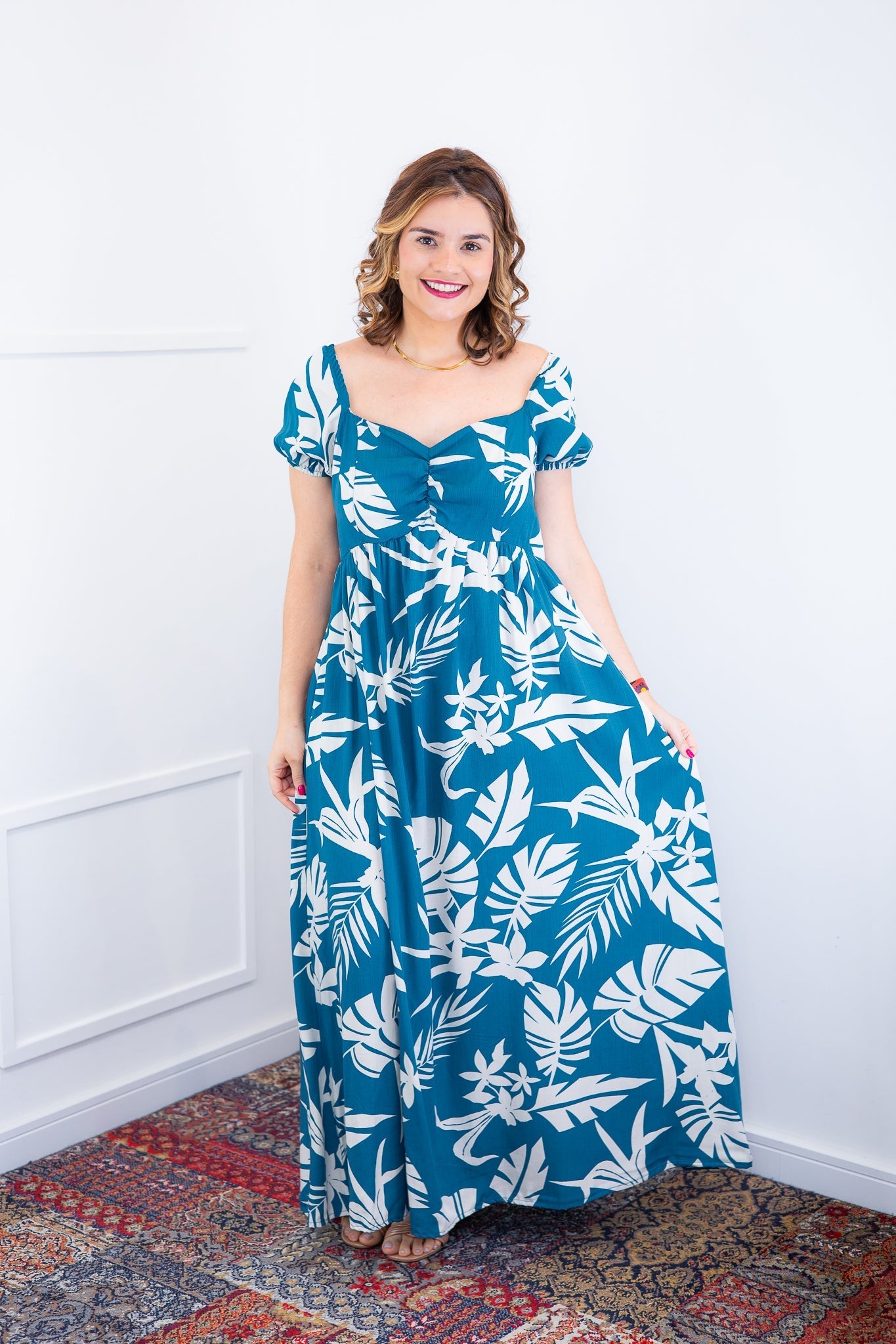 Vestido Longo Cecília – Manga Ciganinha em Viscolinho com Bolsos Laterais