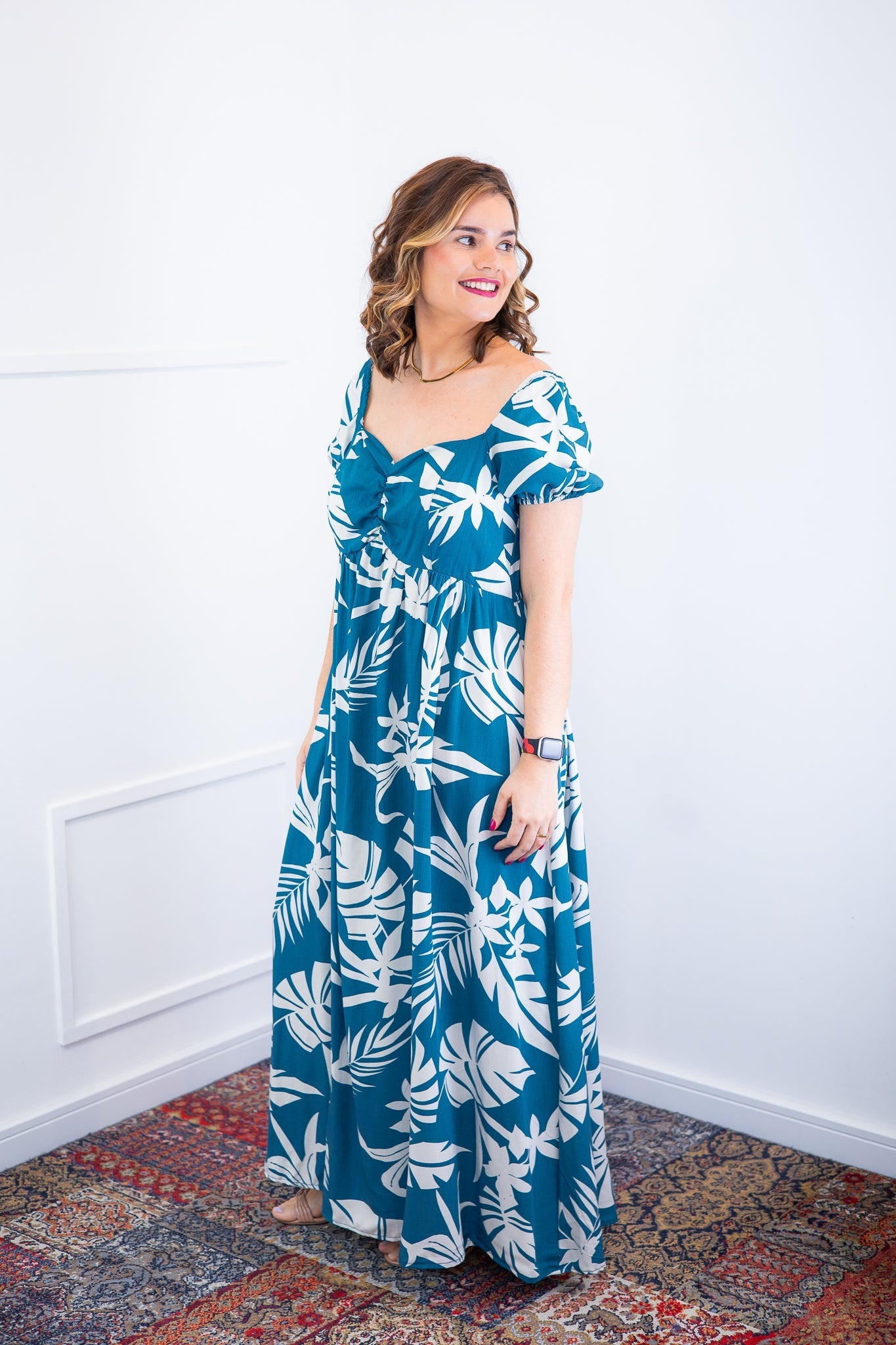 Vestido Longo Cecília – Manga Ciganinha em Viscolinho com Bolsos Laterais