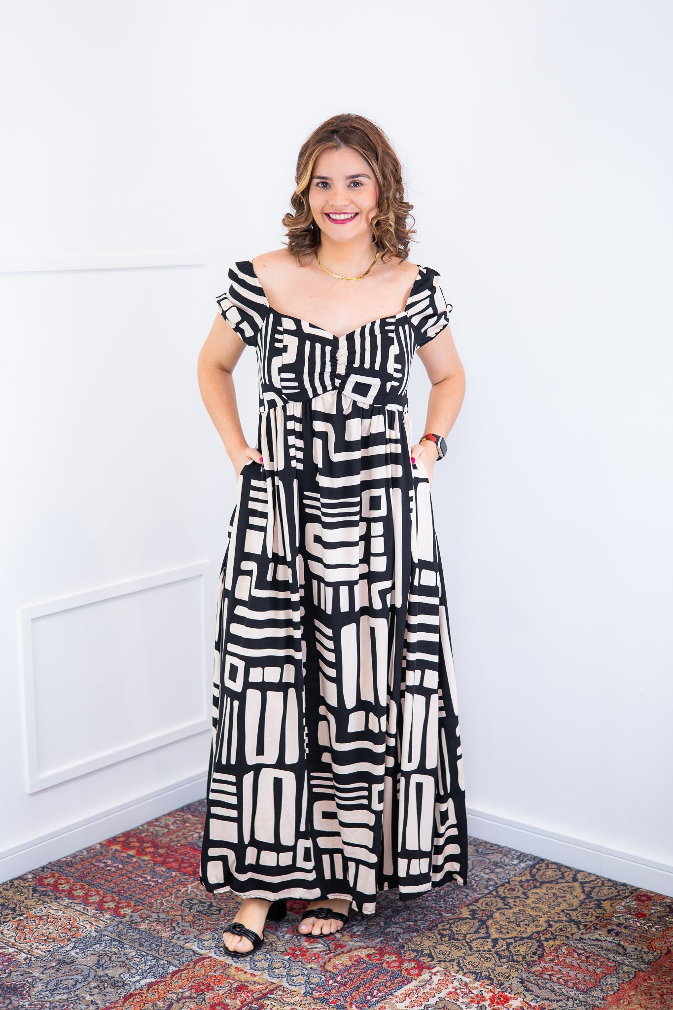 Vestido Longo Cecília – Manga Ciganinha em Viscolinho com Bolsos Laterais