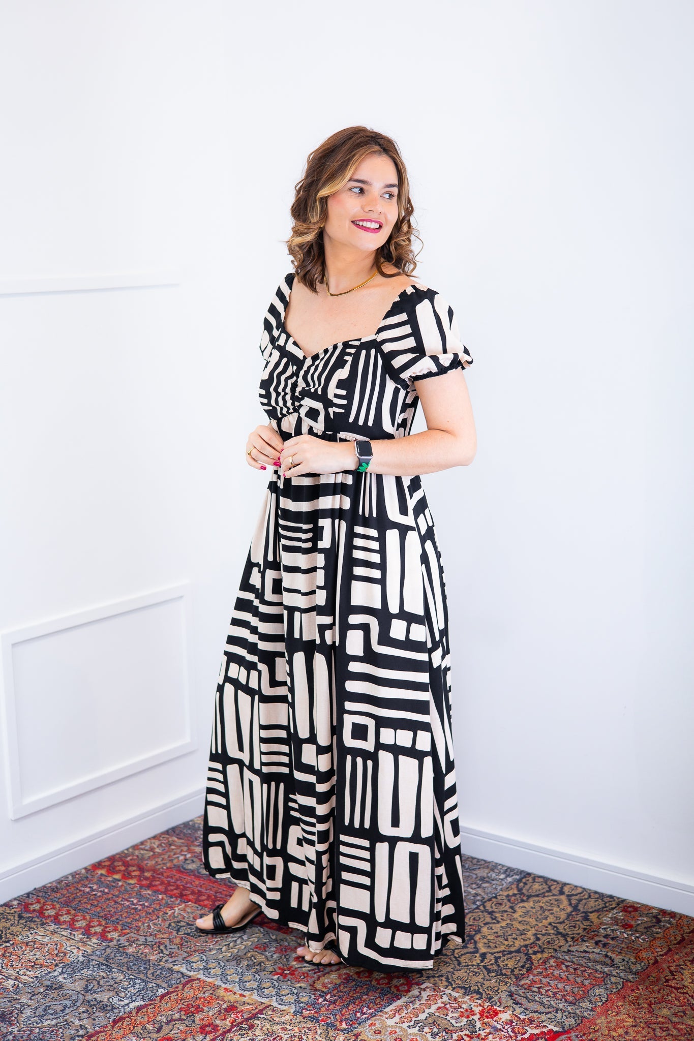 Vestido Longo Cecília – Manga Ciganinha em Viscolinho com Bolsos Laterais