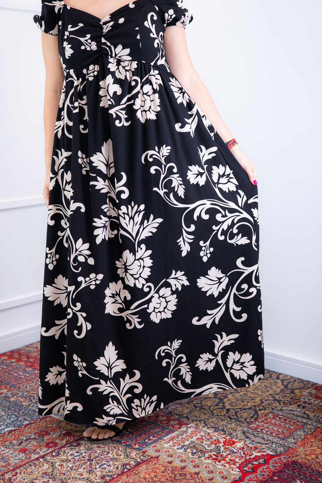 Vestido Longo Cecília – Manga Ciganinha em Viscolinho com Bolsos Laterais