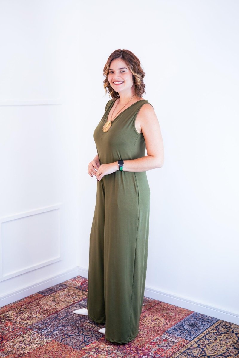 Macacão Aurora - Regata Decote V em Malha Confort