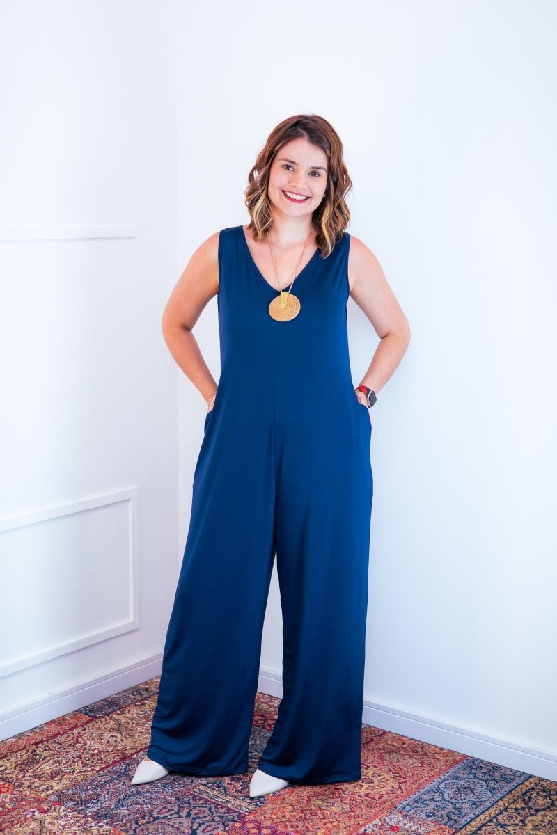 Macacão Aurora - Regata Decote V em Malha Confort