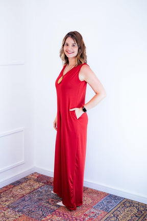 Macacão Aurora - Regata Decote V em Malha Confort