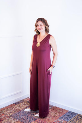 Macacão Aurora - Regata Decote V em Malha Confort