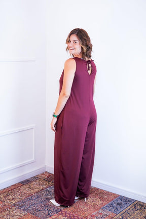 Macacão Aurora - Regata Decote V em Malha Confort