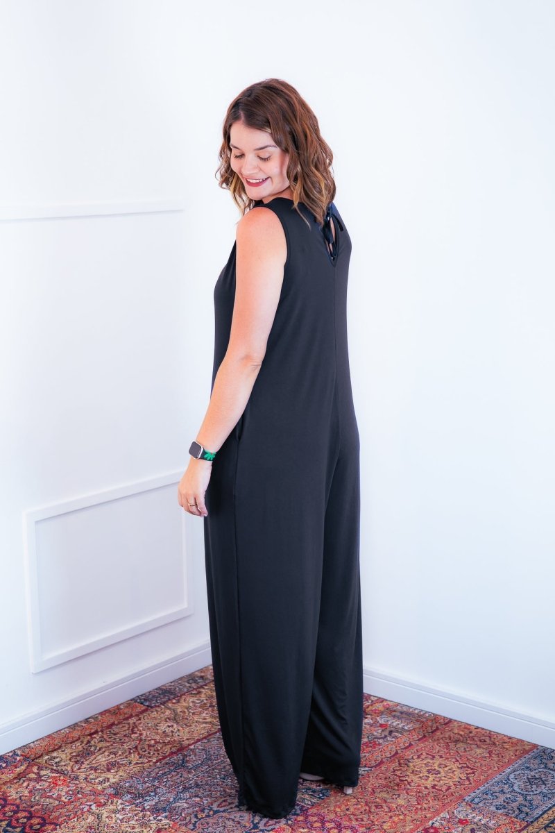 Macacão Aurora - Regata Decote V em Malha Confort