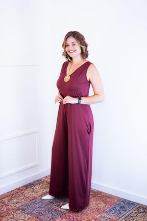 Macacão Aurora - Regata Decote V em Malha Confort