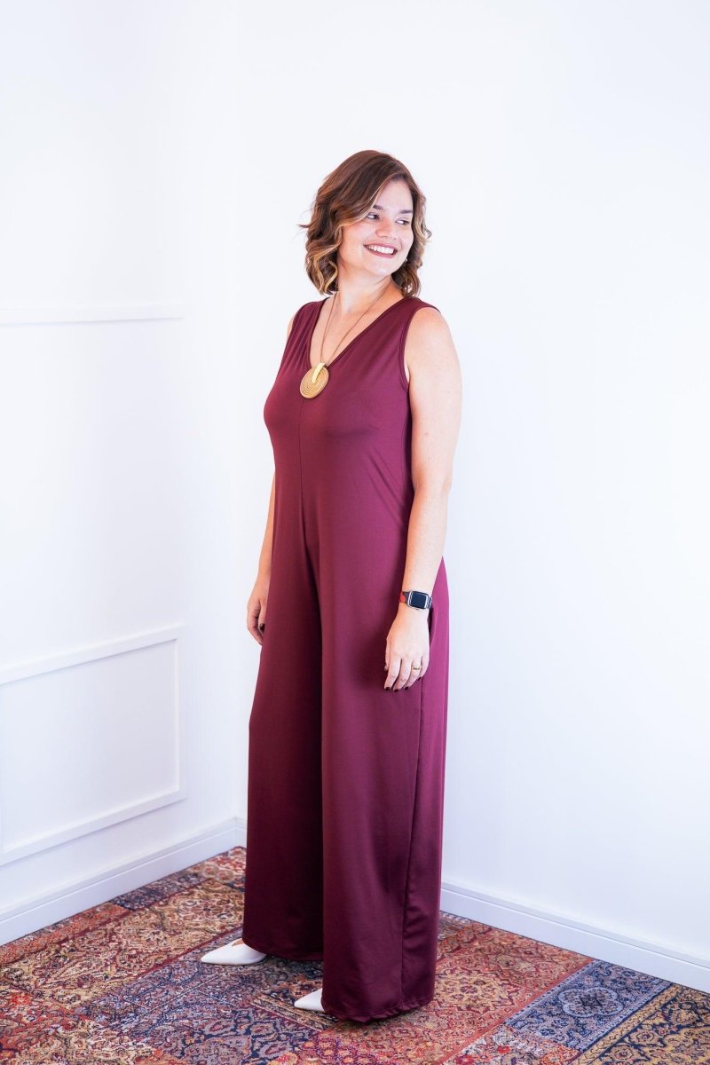 Macacão Aurora - Regata Decote V em Malha Confort