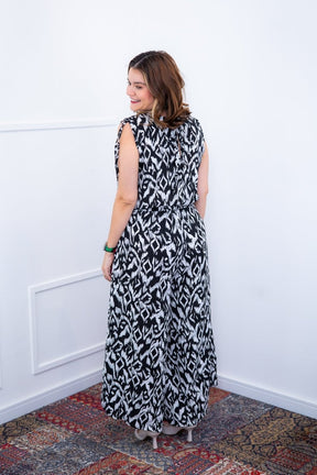 Macacão Caribe - Pantalona em Crepe com Decote V