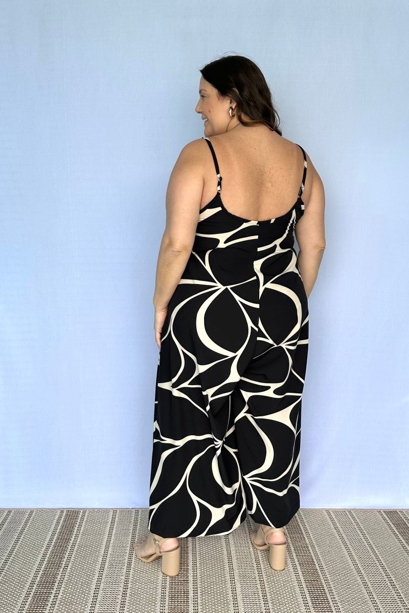 Macacão Grécia – Pantalona em Crepe com Alça Ajustável