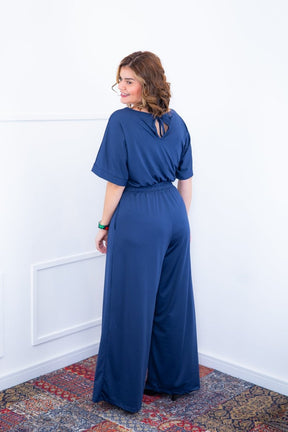 Macacão Isadora - Manga Japonesa com Calça Pantalona