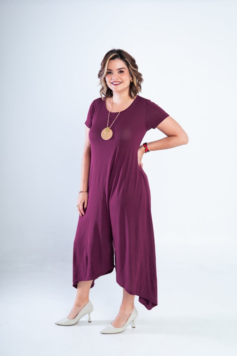 Macacão Origem - Gola Redonda com Barra Triangular em Viscolycra