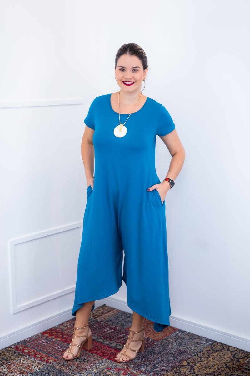 Macacão Origem - Gola Redonda com Barra Triangular em Viscolycra