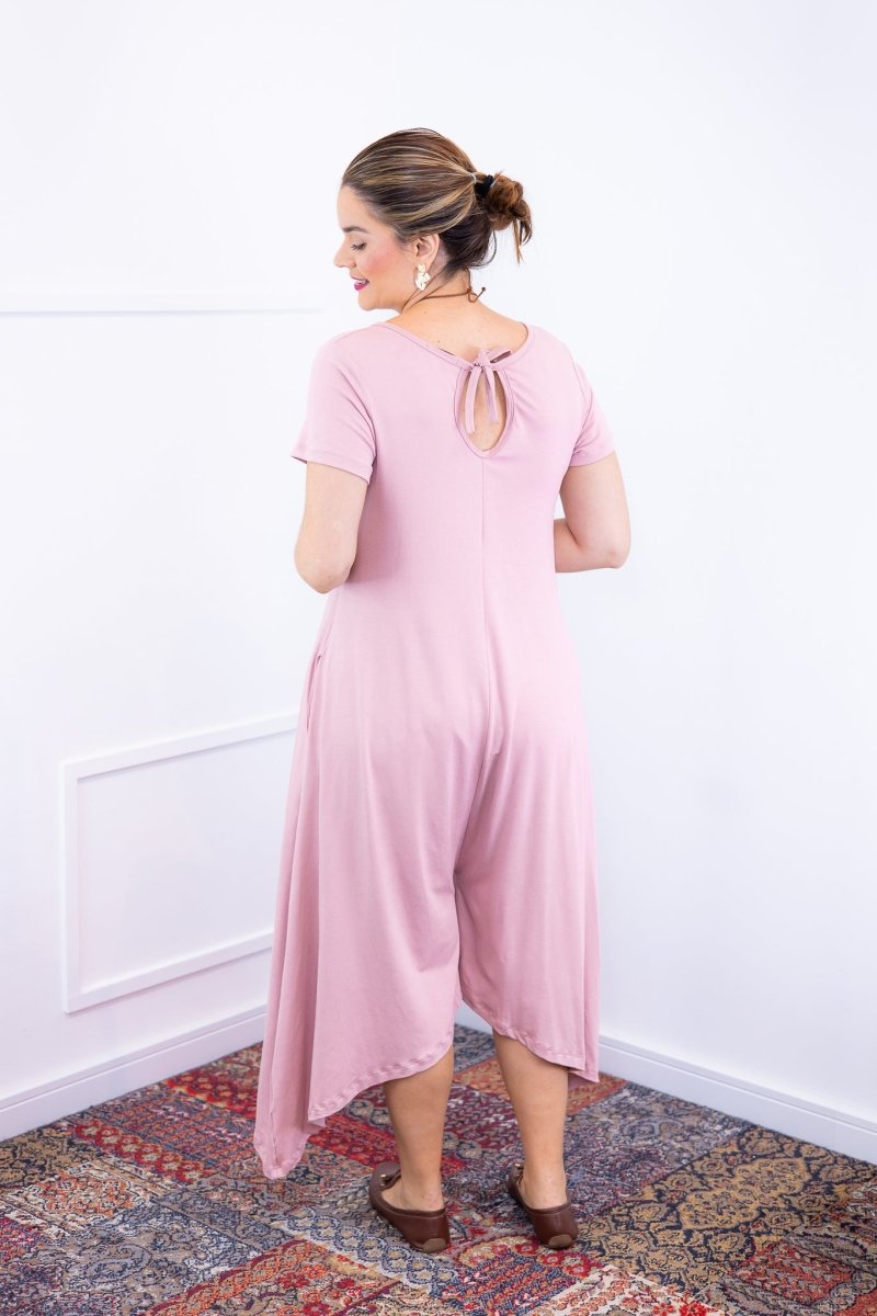 Macacão Origem - Gola Redonda com Barra Triangular em Viscolycra