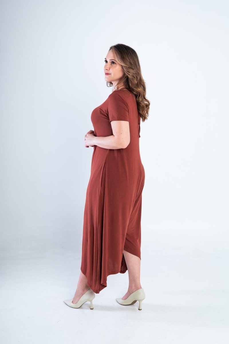 Macacão Origem - Gola Redonda com Barra Triangular em Viscolycra