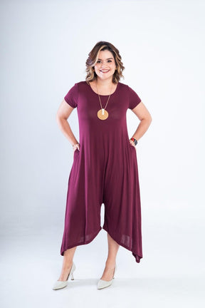 Macacão Origem - Gola Redonda com Barra Triangular em Viscolycra