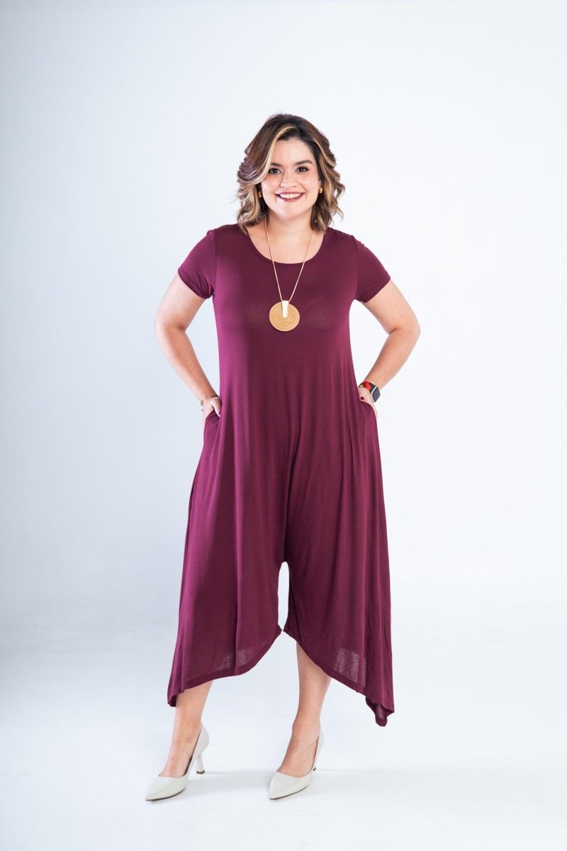 Macacão Origem - Gola Redonda com Barra Triangular em Viscolycra