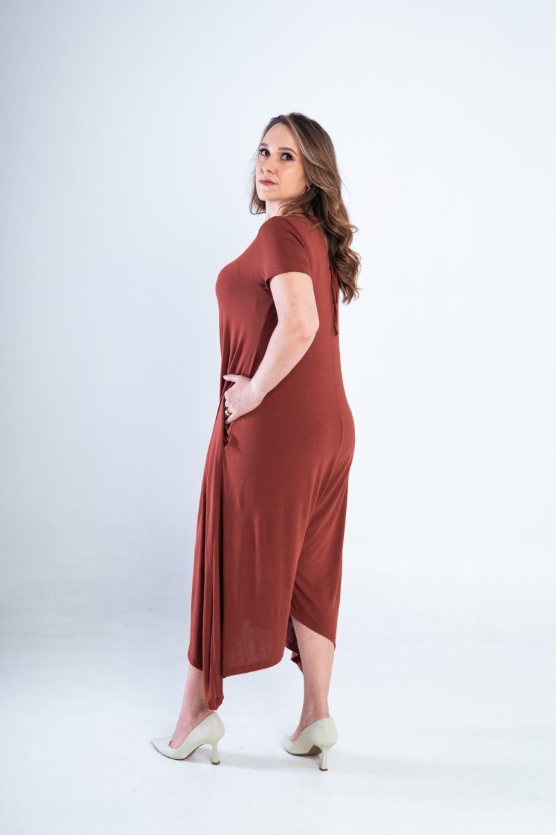 Macacão Origem - Gola Redonda com Barra Triangular em Viscolycra