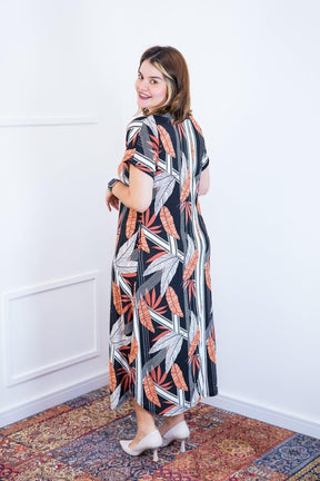 Vestido Antonella – Decote V com Fendas Laterais em Malha Confort