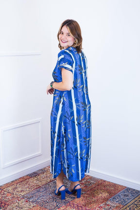 Vestido Antonella – Decote V com Fendas Laterais em Malha Confort