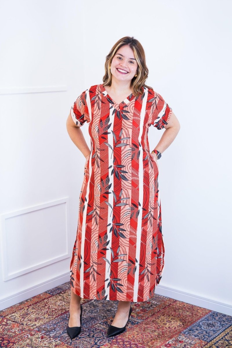 Vestido Antonella – Decote V com Fendas Laterais em Malha Confort