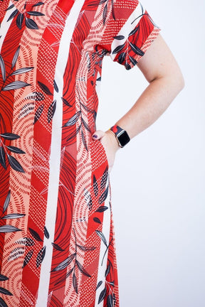 Vestido Antonella – Decote V com Fendas Laterais em Malha Confort