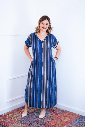 Vestido Antonella – Decote V com Fendas Laterais em Malha Confort